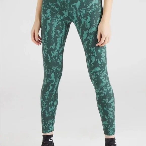Nike One Dri-FIT High-Waisted 7/8 Printed Leggings FZ3229-338 - Picture 1 of 8